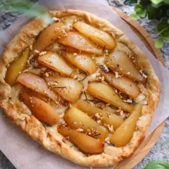 Jesienny przysmak - rustykalna tarta z jabłkami na chłodne wieczory