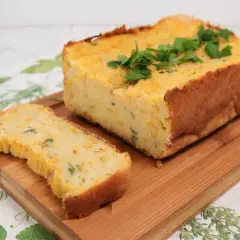 Pasztet z cukinii i mięsa mielonego to sposób na zaskoczenie gości?
