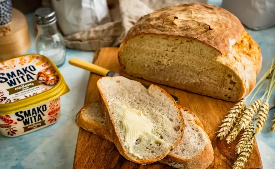 Jak upiec wiejski chleb na zakwasie godny smakosza? To sekret!
