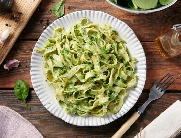Zielone tagliatelle szpinakowe! Sposób na domowy makaron deluxe