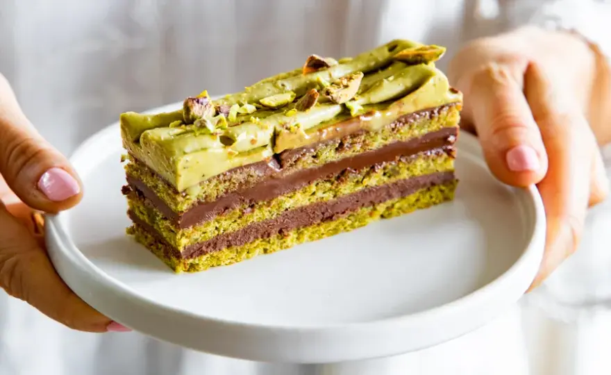 Pistacjowe ciasto: orzechowy krem nada mu niepowtarzalny smak
