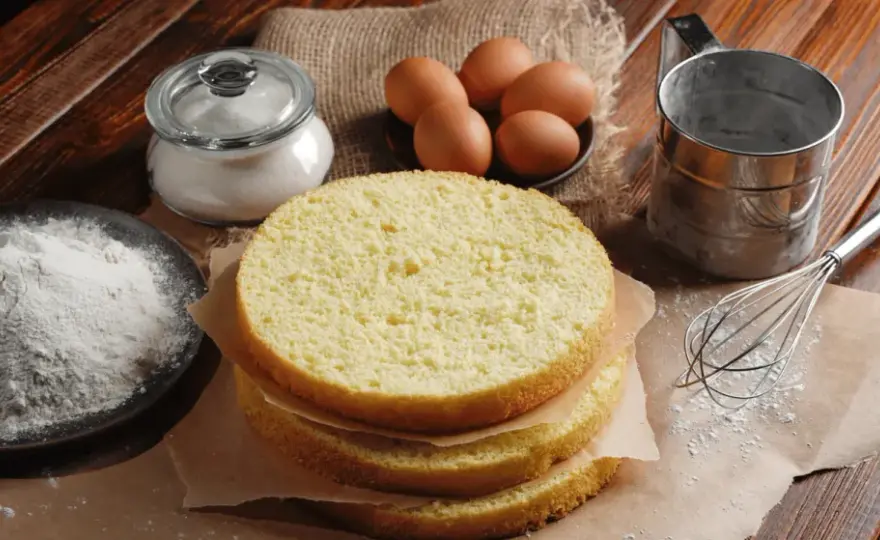 Jak upiec idealny biszkopt o średnicy 16 cm?