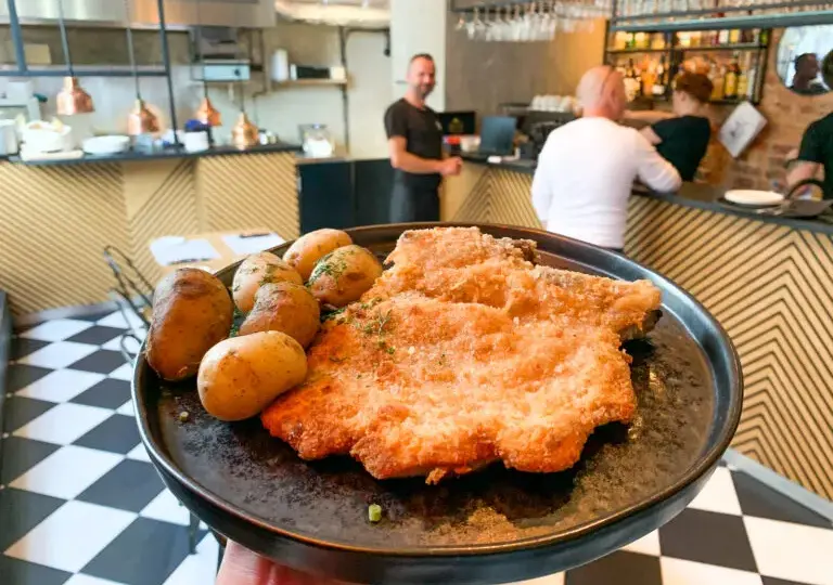 Obiad w polskiej restauracji – powrót do korzeni smaku